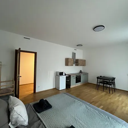 Apartman With Terrace In